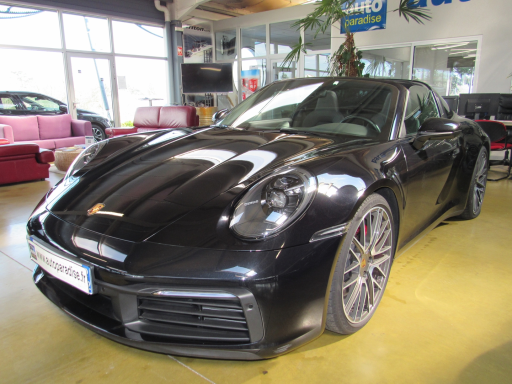 PORSCHE 992